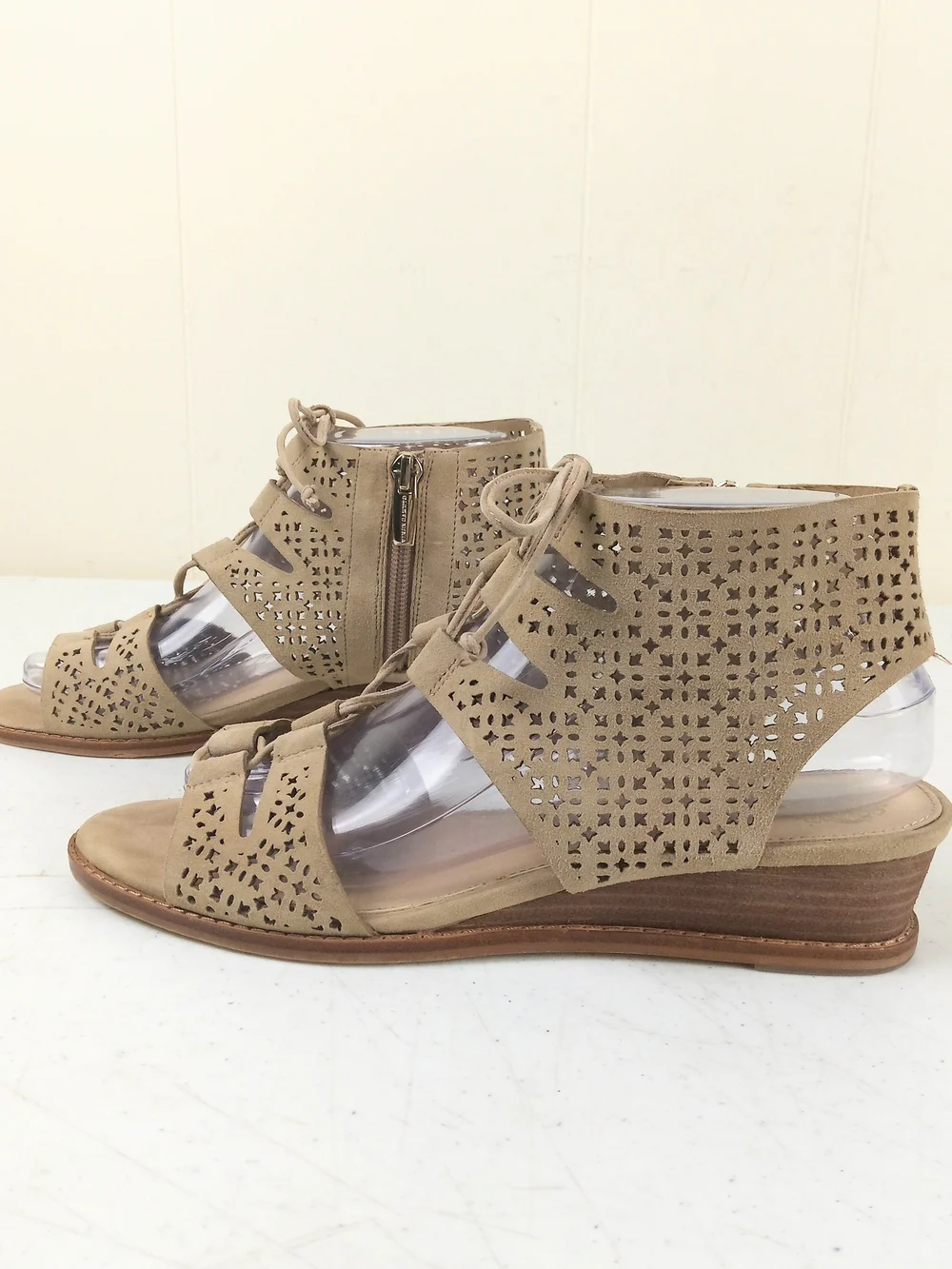 Vince Camuto Women's Taupe Laser-Cut Lace-Up Wedge Sandals Size 8 Suede Leather